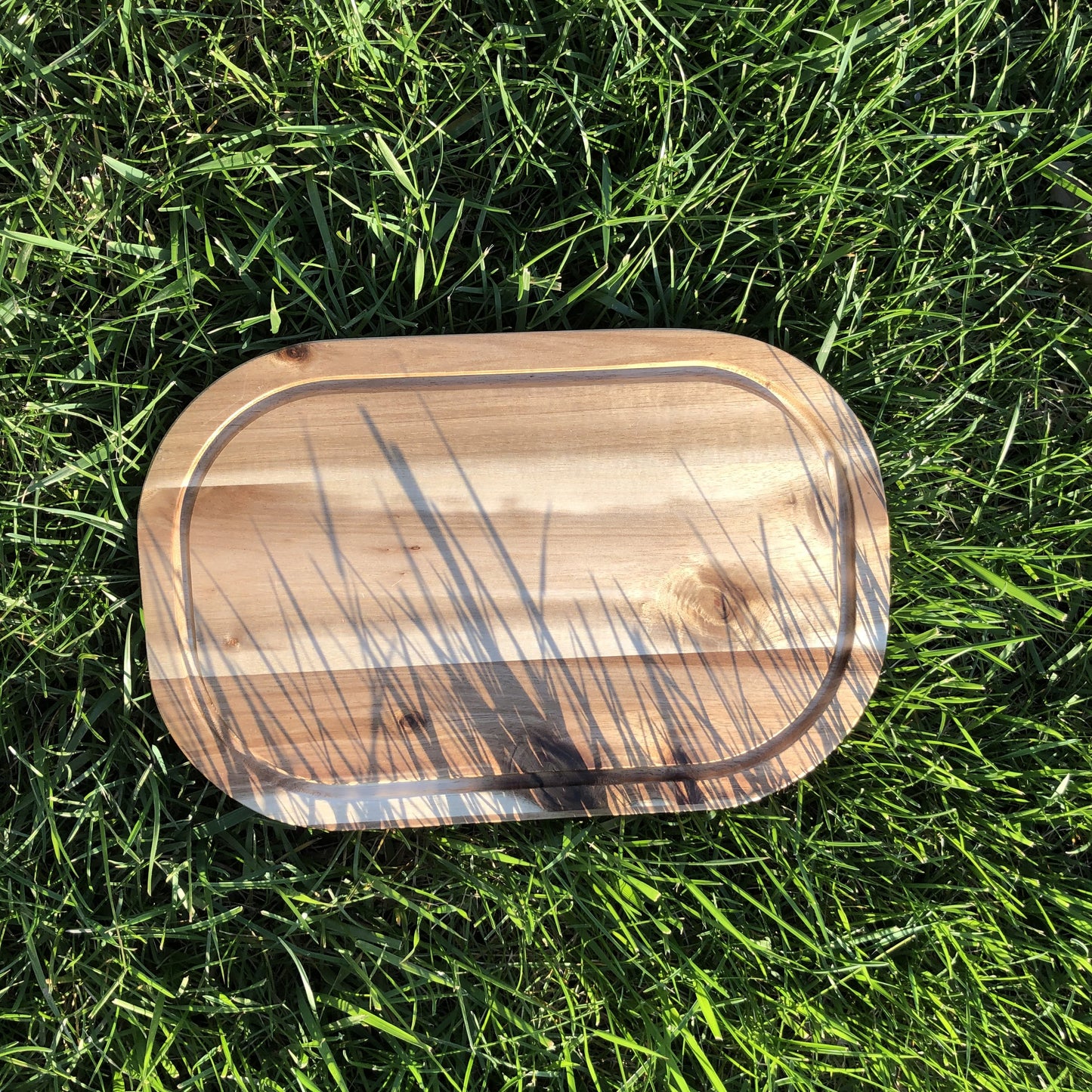 Zavis Green Acacia Wood Serving Rounded Cutting Board With Juice