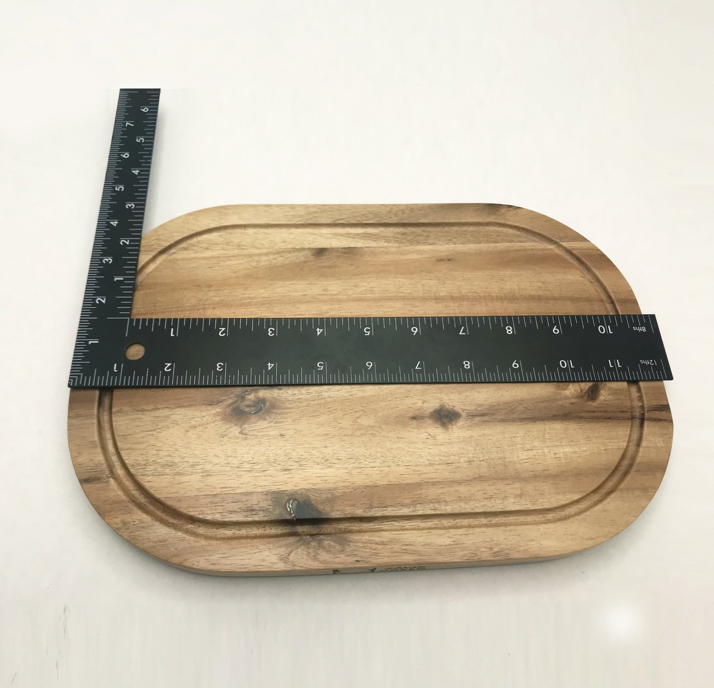 Zavis Green Acacia Wood Serving Rounded Cutting Board With Juice